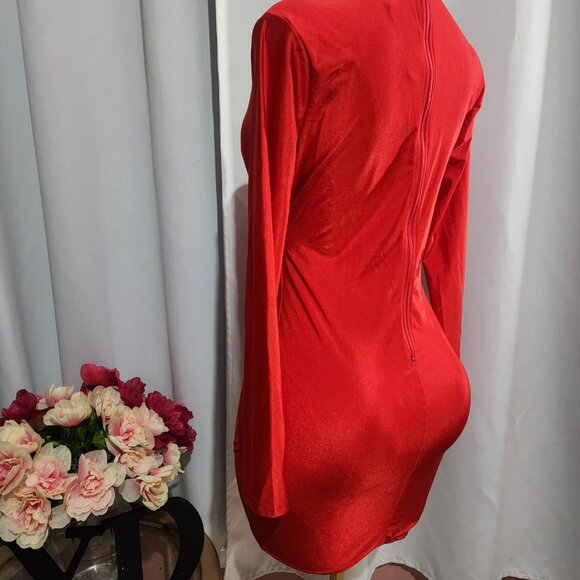 Party Dress | club night out party Red long-sleeved dress with V-neckline - Picture 3 of 6
